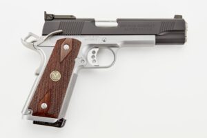 Wilson Combat Classic SG .45 ACP 5-inch pistol black/stainless right-side view