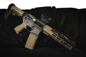 SHARK COAST TACTICAL SCC04427TWB-P 556 10.5 in 30+1 GRY/TAN semi-auto rifle