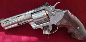 Colt Custom Shop Grizzly .357 Mag 4.25 in machine engraved revolver